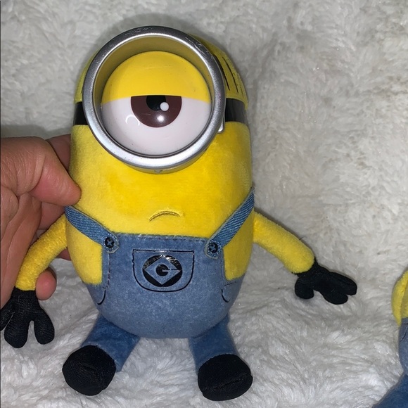 Minion Plush Toy Set in Yellow and Blue - Picture 5 of 8